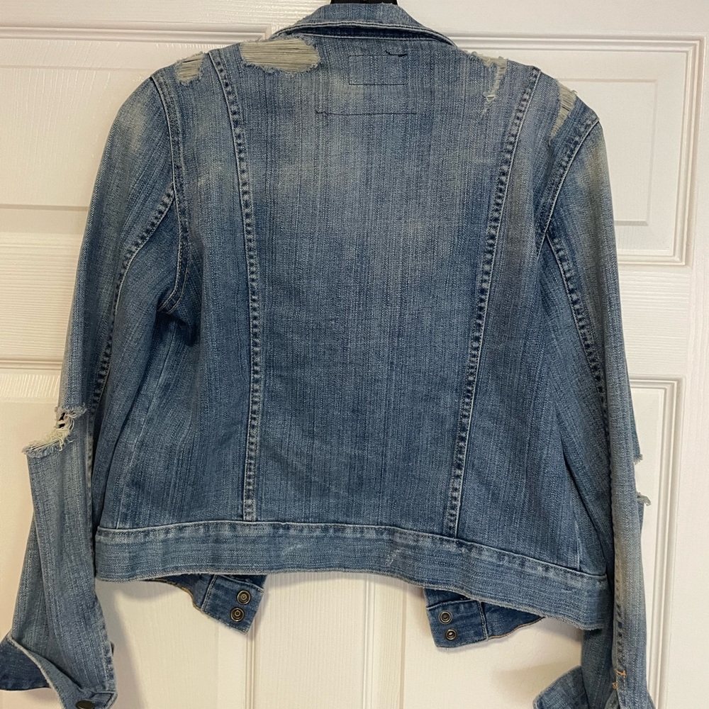 Current/Elliott distressed denim jacket. Size 6. - Picture 2 of 3